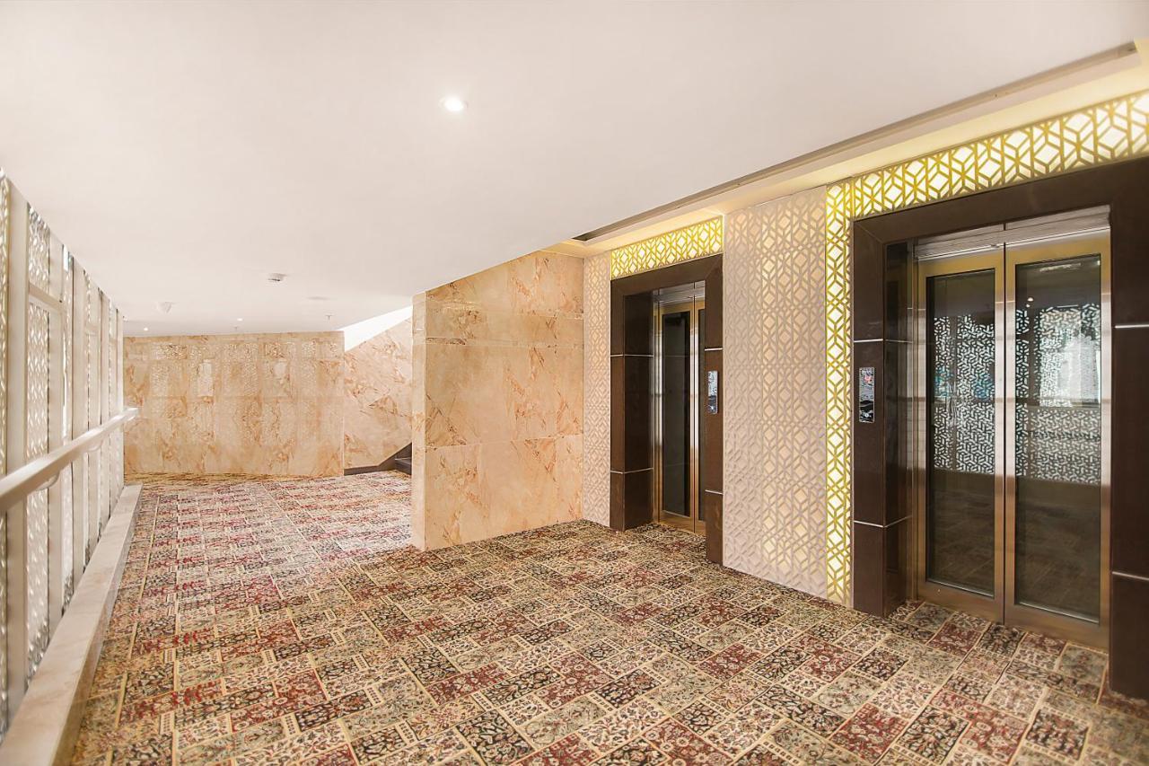 מלון Sarovar Portico , אינדורה מראה חיצוני תמונה